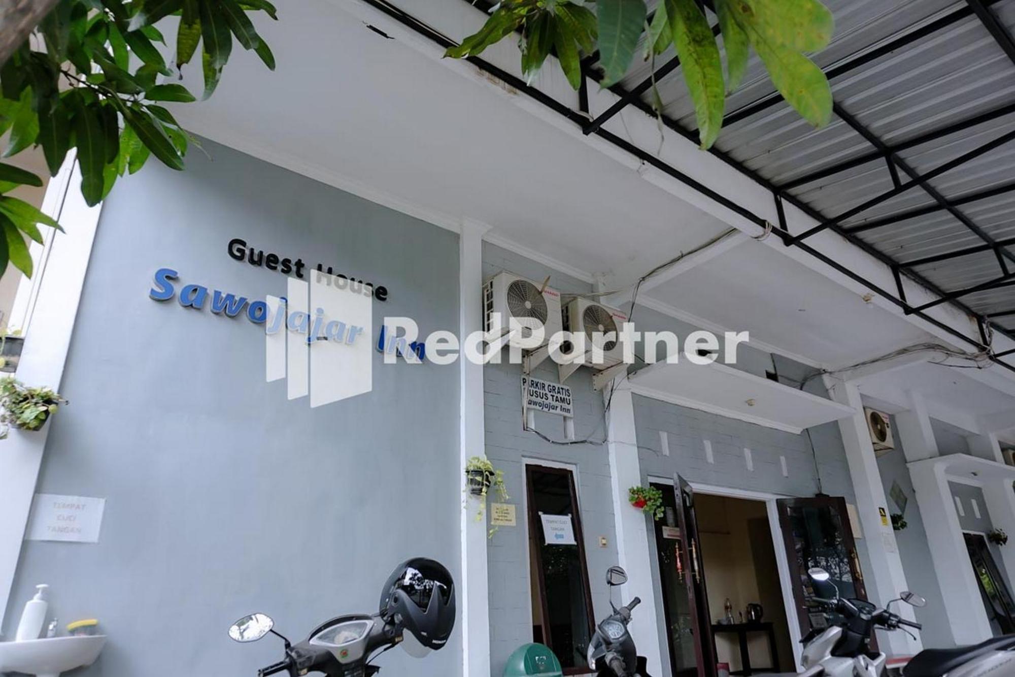 Sawojajar Inn Mitra Reddoorz Malang Exterior foto